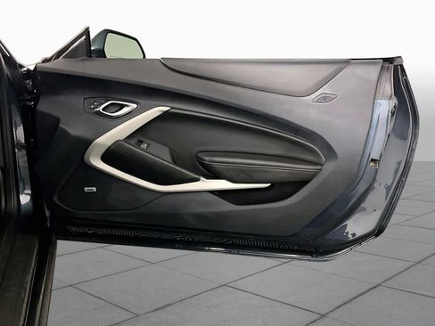 Used 2023 Chevrolet Camaro LT w/ Technology Package RWD image 21