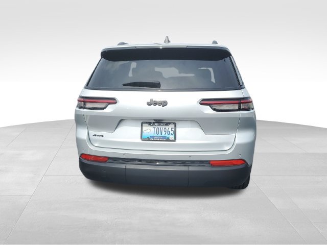 Used 2025 Jeep Grand Cherokee L Altitude AWD/4WD image 5