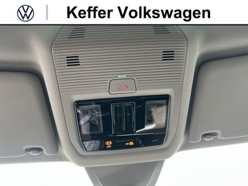 New 2026 Volkswagen Atlas SE FWD image 25
