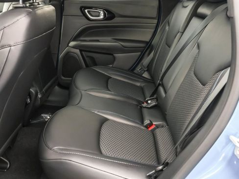 New 2026 Jeep Compass Latitude image 12