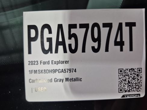 Used 2023 Ford Explorer XLT w/ Equipment Group 202A AWD/4WD image 32
