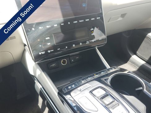 Used 2023 Hyundai Tucson Limited AWD/4WD image 25