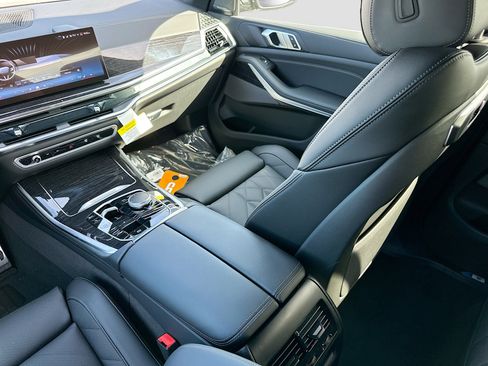 New 2026 BMW X5 sDrive40i w/ M Sport Package image 18
