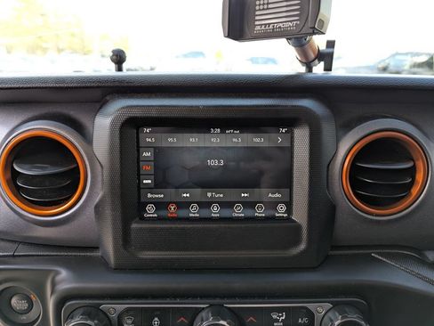 Used 2021 Jeep Gladiator Mojave w/ LED Lighting Group AWD/4WD image 22