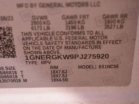 Used 2023 Chevrolet Traverse LT FWD image 15