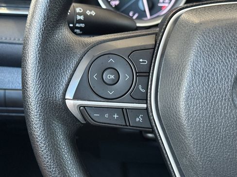 Used 2022 Toyota Camry LE FWD image 29