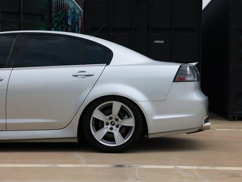 Used 2009 Pontiac G8 GT w/ Premium Package RWD image 27