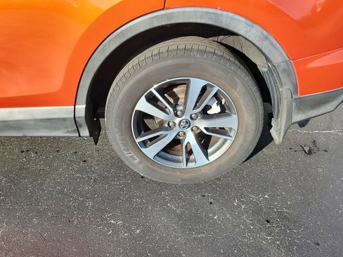 Used 2016 Toyota RAV4 XLE image 7