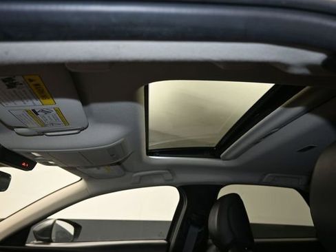 Used 2022 MAZDA CX-30 AWD 2.5 S w/ Premium Package image 18