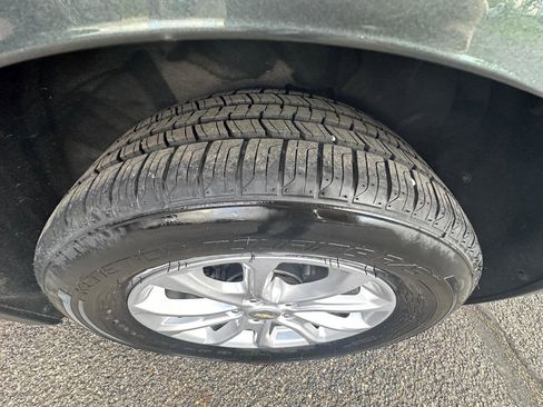 Certified 2019 Chevrolet Equinox LT FWD image 21