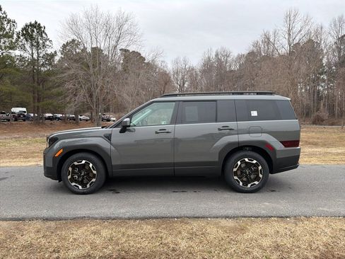 Certified 2025 Hyundai Santa Fe SEL image 8