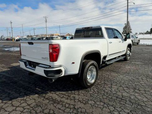 Certified 2024 Chevrolet Silverado 3500 High Country w/ Technology Package image 8