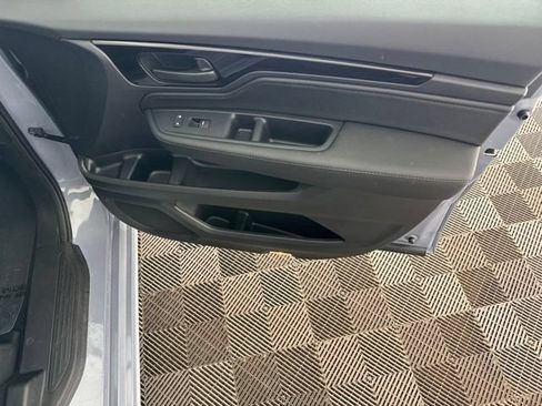 Used 2026 Honda Odyssey Touring image 25