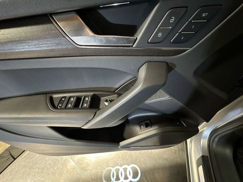 Used 2024 Audi Q5 2.0T Premium Plus w/ Premium Plus Package image 19