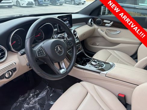 Used 2018 Mercedes-Benz C 300 4MATIC Sedan image 8