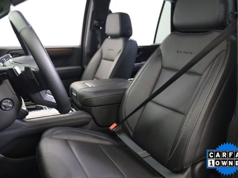 Used 2025 GMC Yukon Denali AWD/4WD image 23