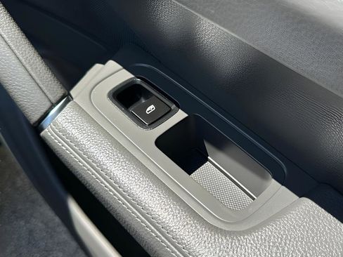 Used 2022 Porsche Cayenne E-Hybrid Coupe image 52