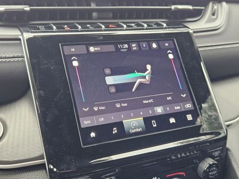 New 2026 Jeep Grand Cherokee Laredo AWD/4WD image 23