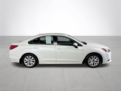 Used 2017 Subaru Legacy 2.5i Premium image 5