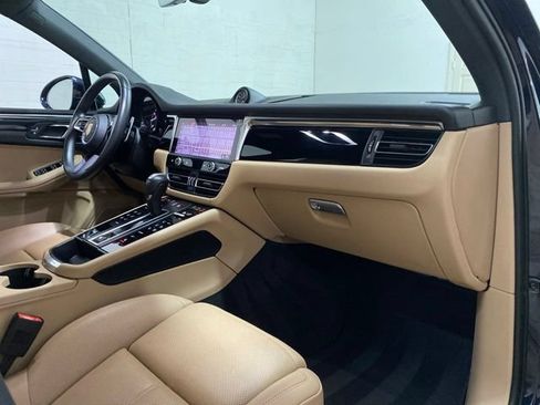 Used 2023 Porsche Macan Turbo AWD/4WD image 24