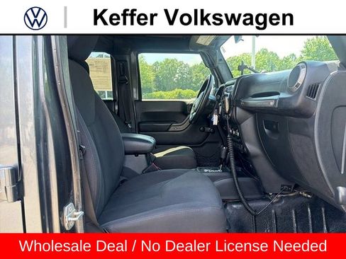 Used 2016 Jeep Wrangler Unlimited Sport AWD/4WD image 24