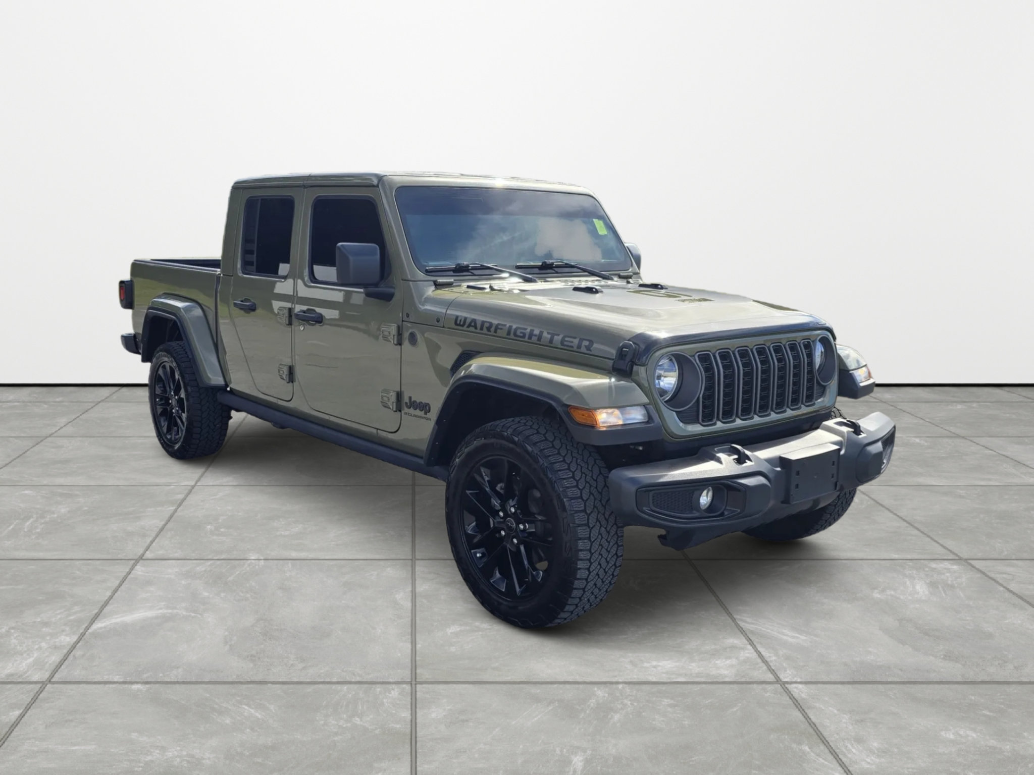 Used 2025 Jeep Gladiator Sport AWD/4WD image 2