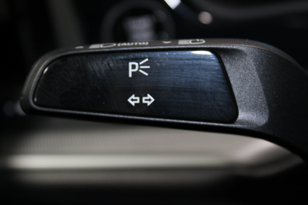 Used 2024 Porsche Cayenne AWD/4WD image 42
