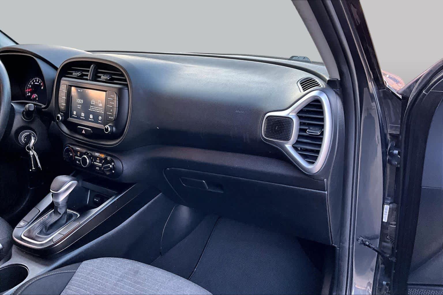 Used 2021 Kia Soul S FWD image 19
