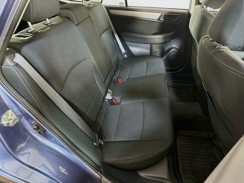 Used 2018 Subaru Outback 2.5i image 12