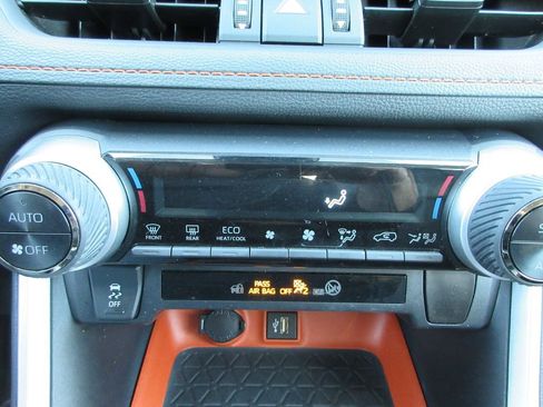 Used 2024 Toyota RAV4 Adventure image 30