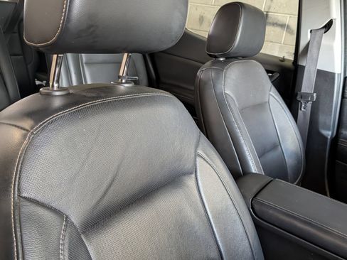 Used 2019 GMC Acadia SLT FWD image 4