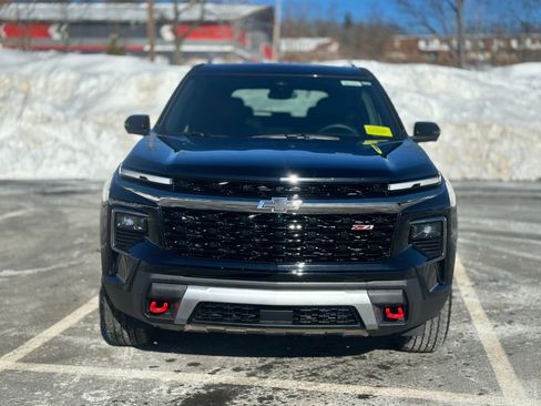 Used 2025 Chevrolet Traverse Z71 image 10