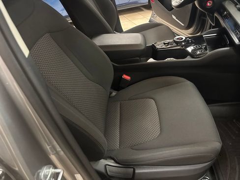Used 2023 Kia Sportage LX AWD/4WD image 27