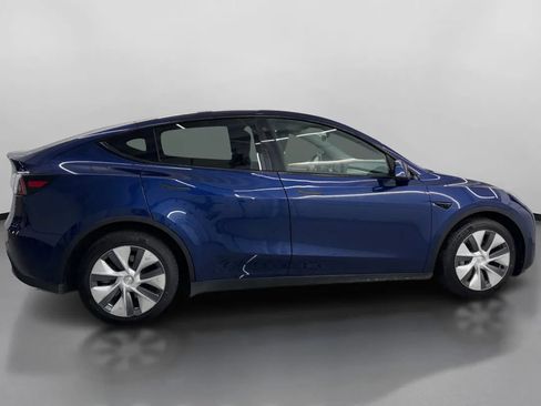 Used 2023 Tesla Model Y Long Range AWD/4WD image 11
