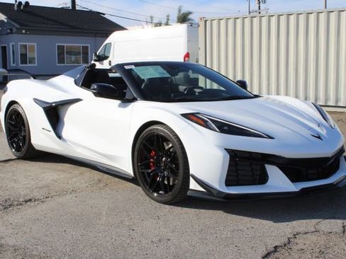 Used 2025 Chevrolet Corvette Z06 w/ Stealth Interior Trim Package image 39