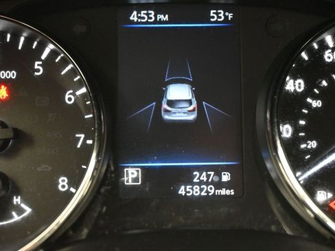 Used 2019 Nissan Rogue Sport SV image 16