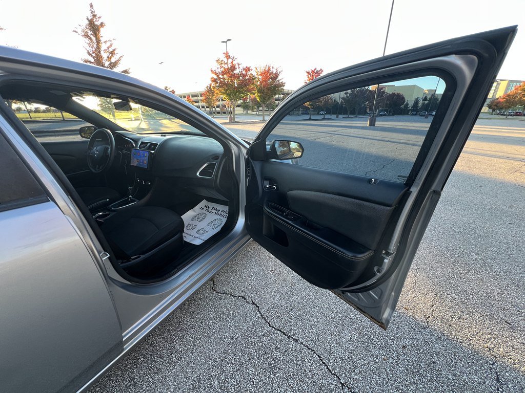 Used 2013 Dodge Avenger SE FWD image 10