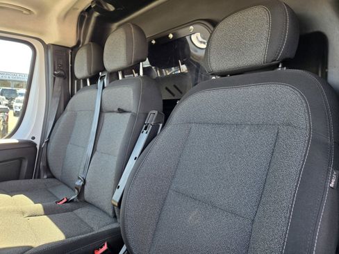 Used 2023 RAM ProMaster 2500 w/ Driver Convenience Group image 14