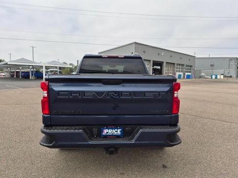 Used 2021 Chevrolet Silverado 1500 Custom w/ LPO, Dark Essentials Package AWD/4WD image 6