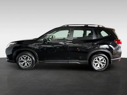 Certified 2023 Subaru Forester Premium AWD/4WD image 4