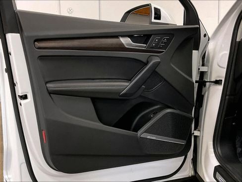 Certified 2023 Audi Q5 2.0T Premium Plus w/ Premium Plus Package image 23