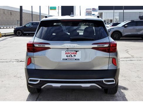 Certified 2023 Kia Seltos S w/ Navigation Package image 6