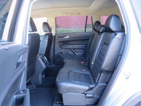 Used 2018 Volkswagen Atlas SEL Premium image 21