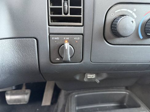 Used 2002 Dodge Dakota SLT AWD/4WD image 17