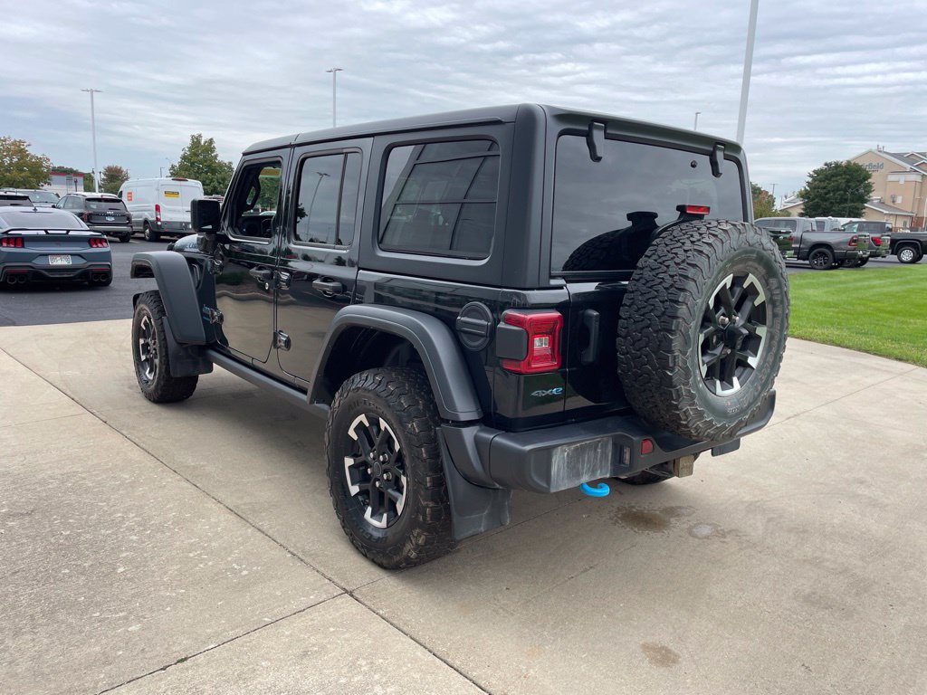 Used 2024 Jeep Wrangler Unlimited Rubicon 4xe w/ Technology Group AWD/4WD image 7