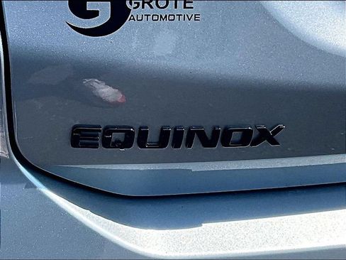 Used 2023 Chevrolet Equinox RS w/ LPO, Floor Liner Package FWD image 8