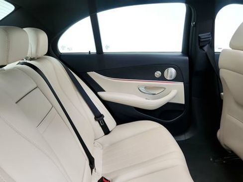 Used 2023 Mercedes-Benz E 350 Sedan w/ Premium Package image 39