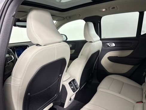 Used 2026 Volvo XC40 B5 Ultra image 30