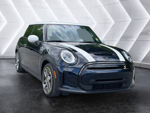 Used 2024 MINI Cooper SE FWD image 8