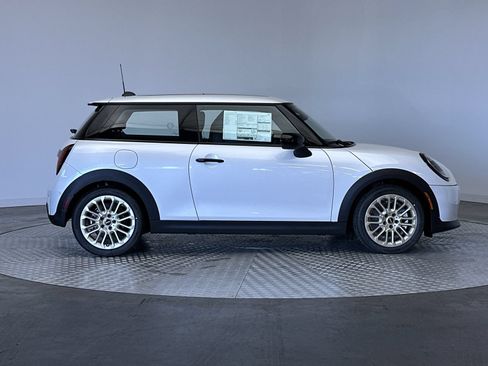New 2026 MINI Cooper 2-Door Hardtop FWD image 10